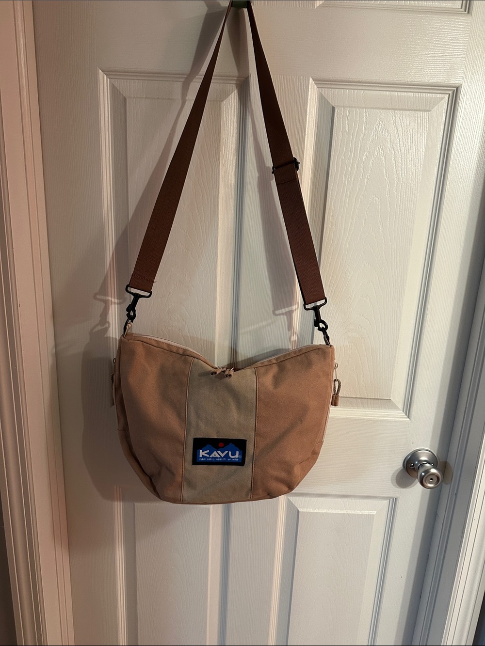 Kavu Two-Tone Tan and Brown Crossbody Sling Bag